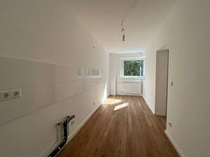 Helle sanierte 2 Zimmerwohnung mit 5,56% Abschreibung nach Restnutzungsgutachten – 14055 Berlin – Vorschaubild 2
