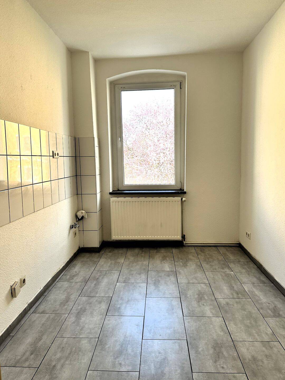 Lichtdurchflutet für Singles oder Paare mitTageslichtbad – Magdeburg – Vorschaubild 4