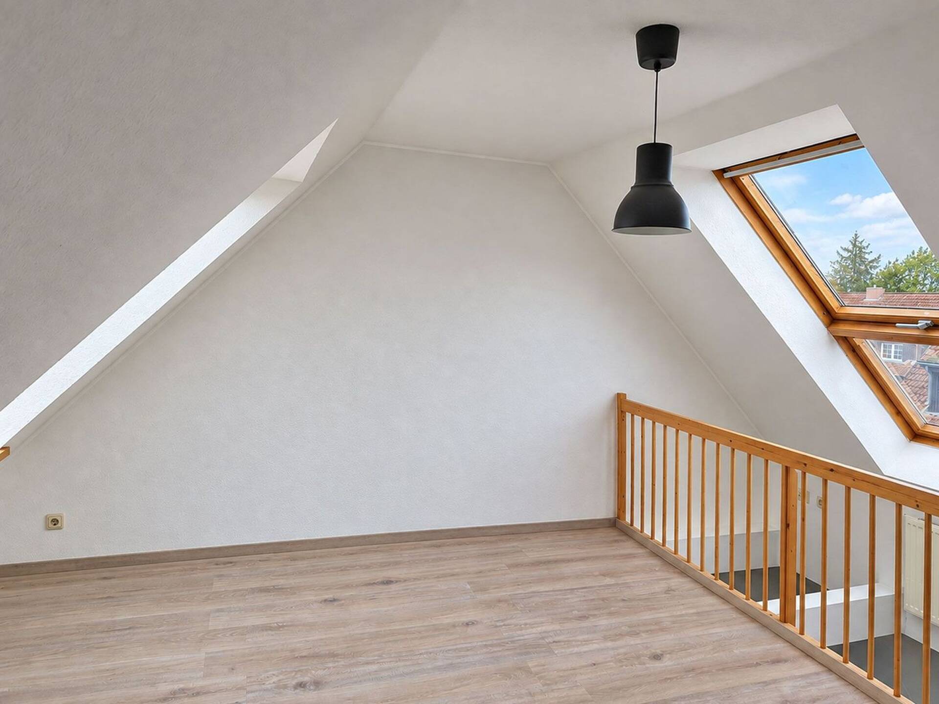 Dachgeschosswohnung in 25337 Elmshorn mit 73 m² kaufen