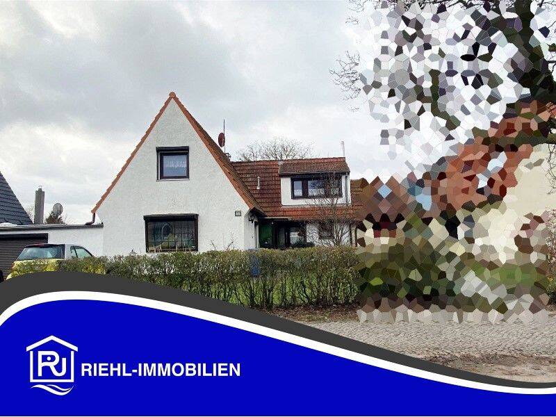 Familienhaus mit Garten und Garage in Rostock Dierkow