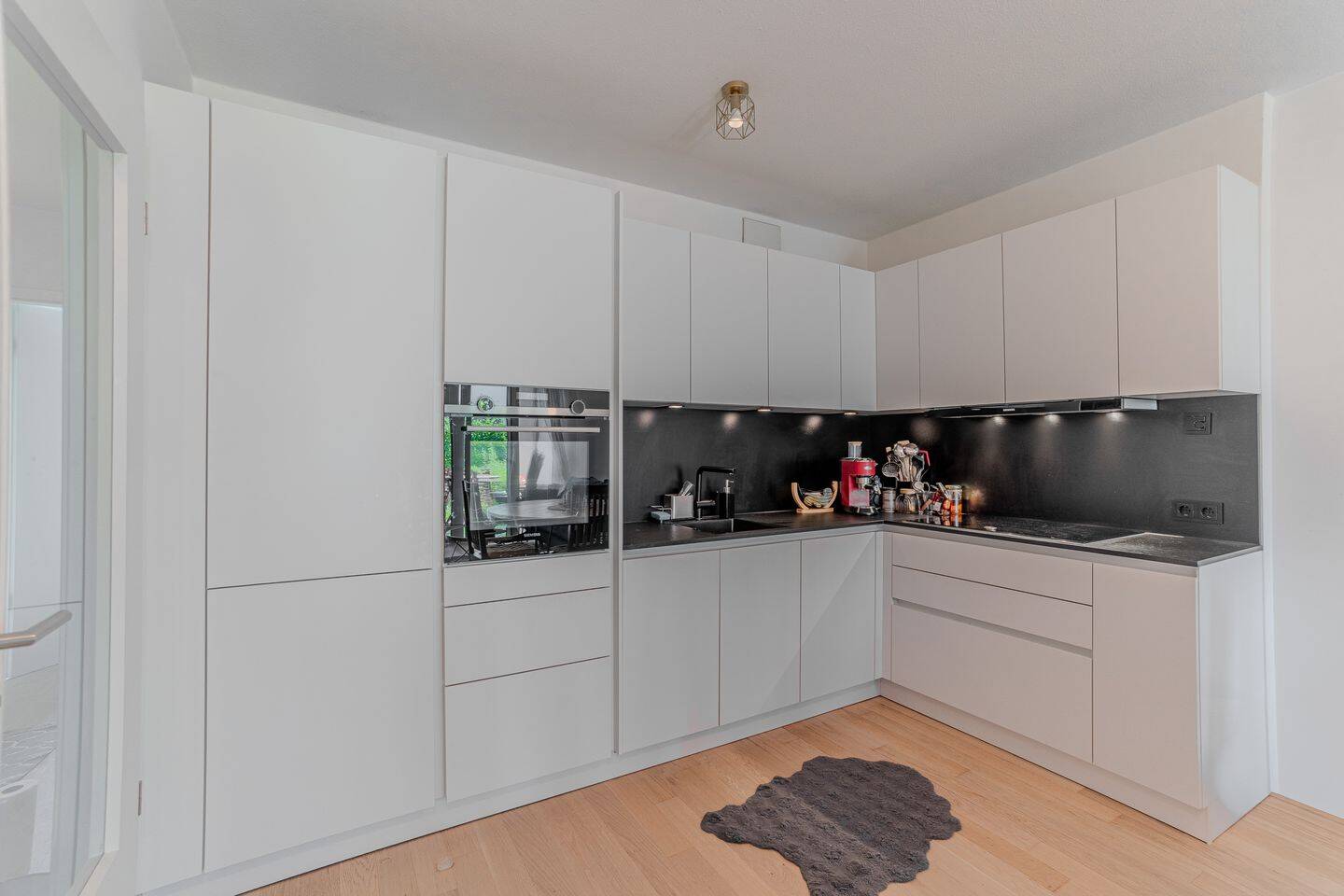 Neuwertige 2-Zimmer-Wohnung mit Garten & EBK inklusive – Kirchheim bei München – Vorschaubild 4