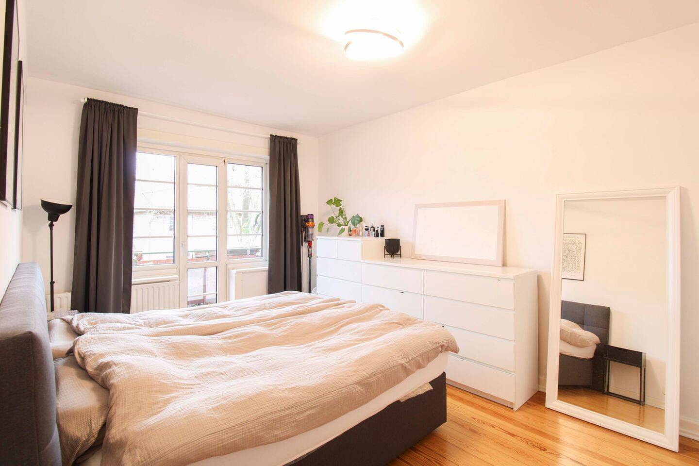 Ruhig gelegen & bestens angebunden: 2,5-Zimmer-Wohnung in Winterhude – Hamburg – Vorschaubild 6