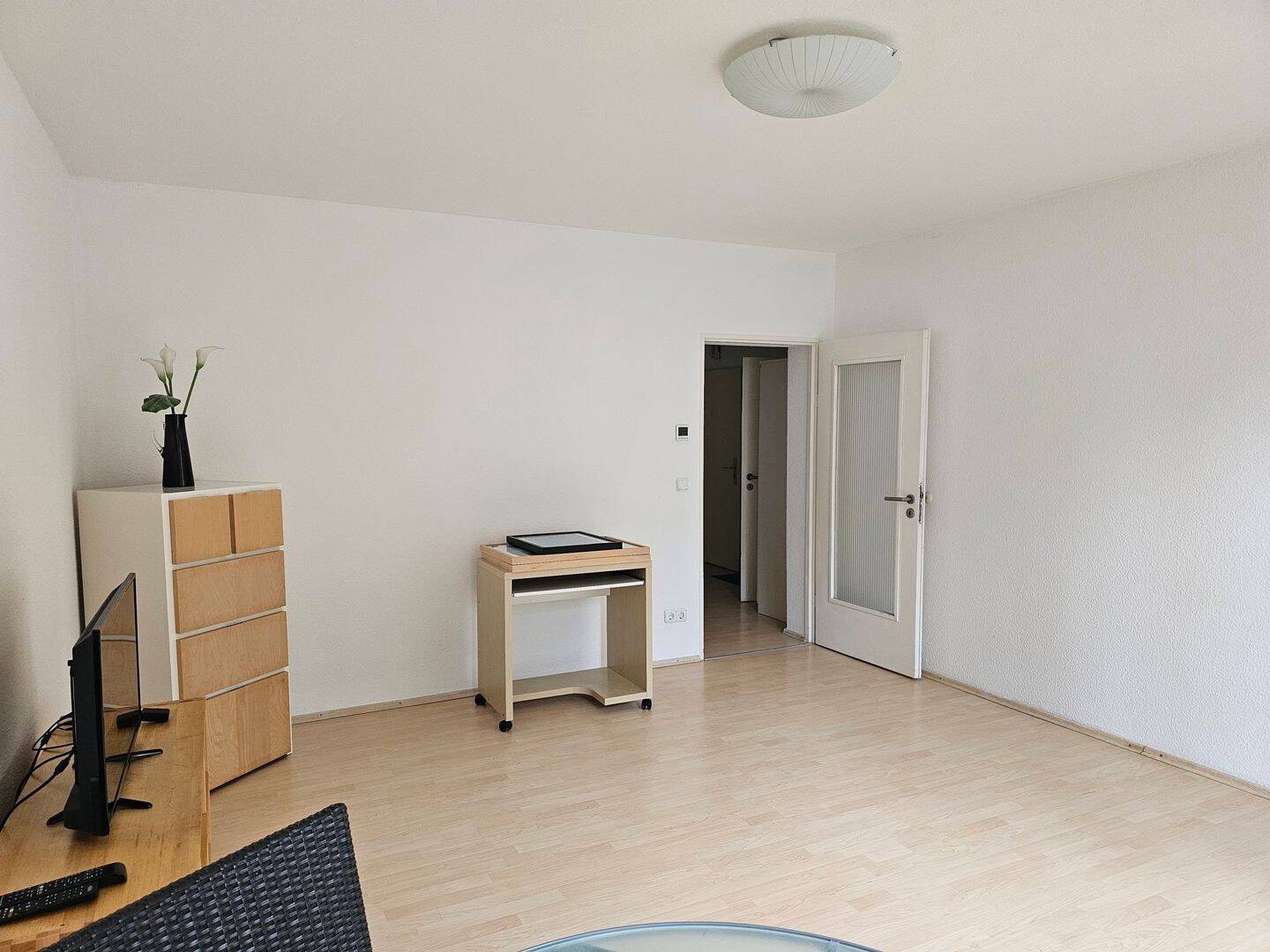 Charmante 2-Zimmer-Wohnung in bester Innenstadtlage mit Blick auf die Sebalduskirche – Nürnberg – Vorschaubild 4