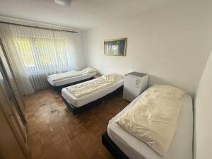 Brandlberg-Idylle trifft urbanen Lifestyle - Stilvolles Zweifamilienhaus mit großzügigem Wohnkomfort im Grünen – 93055 Regensburg – Vorschaubild 8