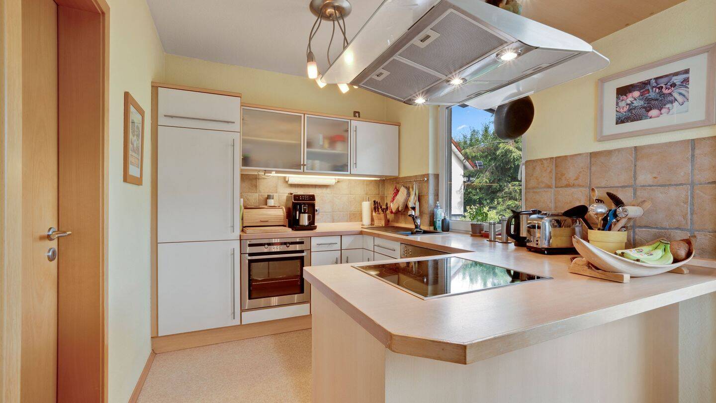 Idyllische Lage! Energieeffizientes Einfamilienhaus mit Balkon, Terrasse und optimaler Anbindung – Frensdorf – Vorschaubild 9