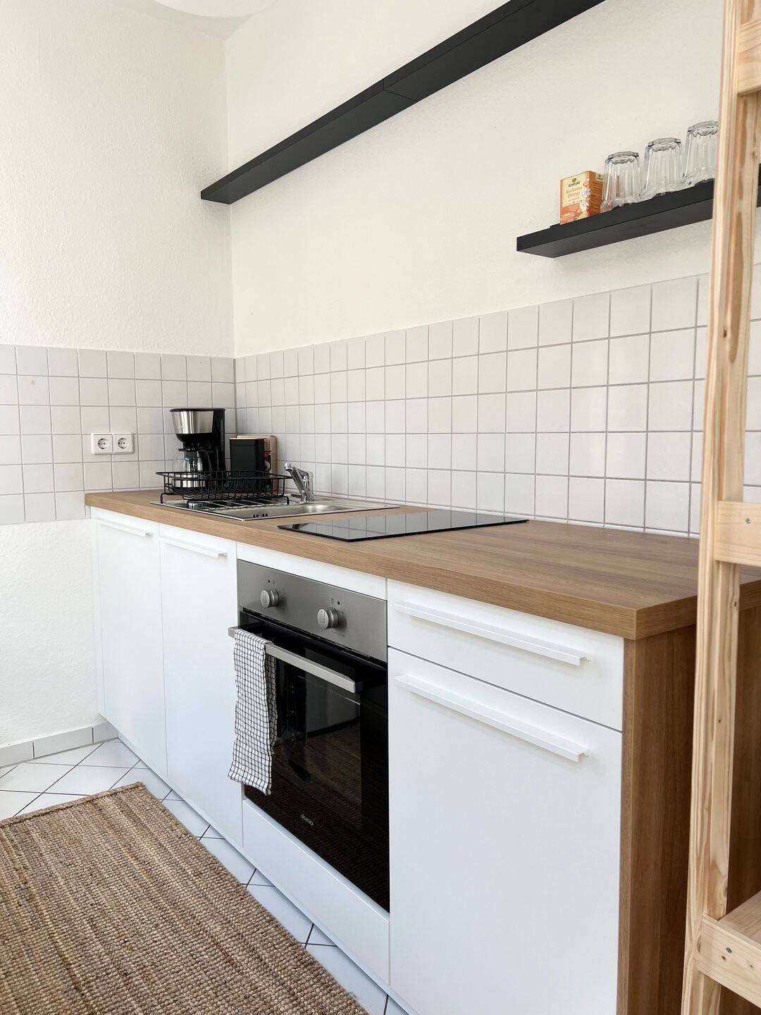 Vollmöblierte 2-Zimmer-Wohnung nahe Karl-Liebknecht-Straße mit neuer Einbauküche – Leipzig – Vorschaubild 9