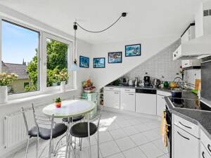 Helle 3-Zimmer-Dachgeschosswohnung in zentraler Lage von Remscheid – 42853 Remscheid – Vorschaubild 3