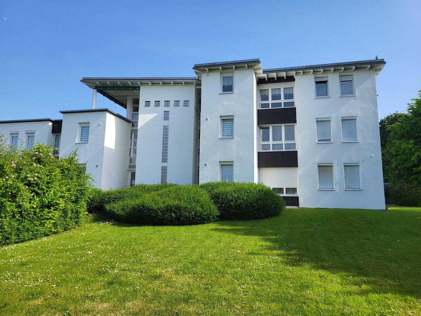 Möblierte 2 Zimmerwohnung nähe Hochschule und Bosch mit Garten – Reutlingen – Vorschaubild 3
