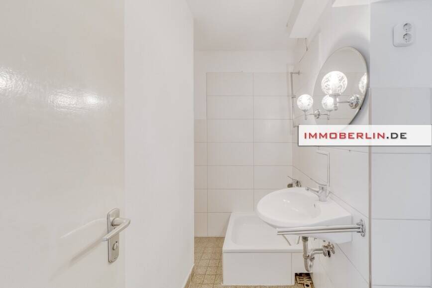 IMMOBERLIN.DE - Top-Lage! Helle 1-Zimmer-Wohnung mit Loggia in Zehlendorf – Berlin – Vorschaubild 5
