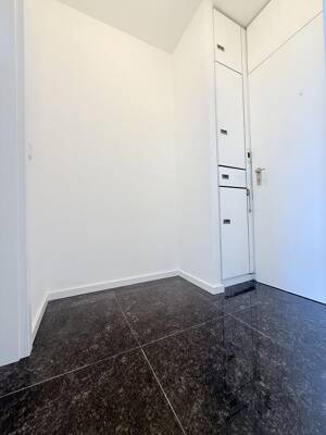 FREI Wunderschöne 1,5-Zi-Whg mit großem Balkon – 81477 München – Vorschaubild 7