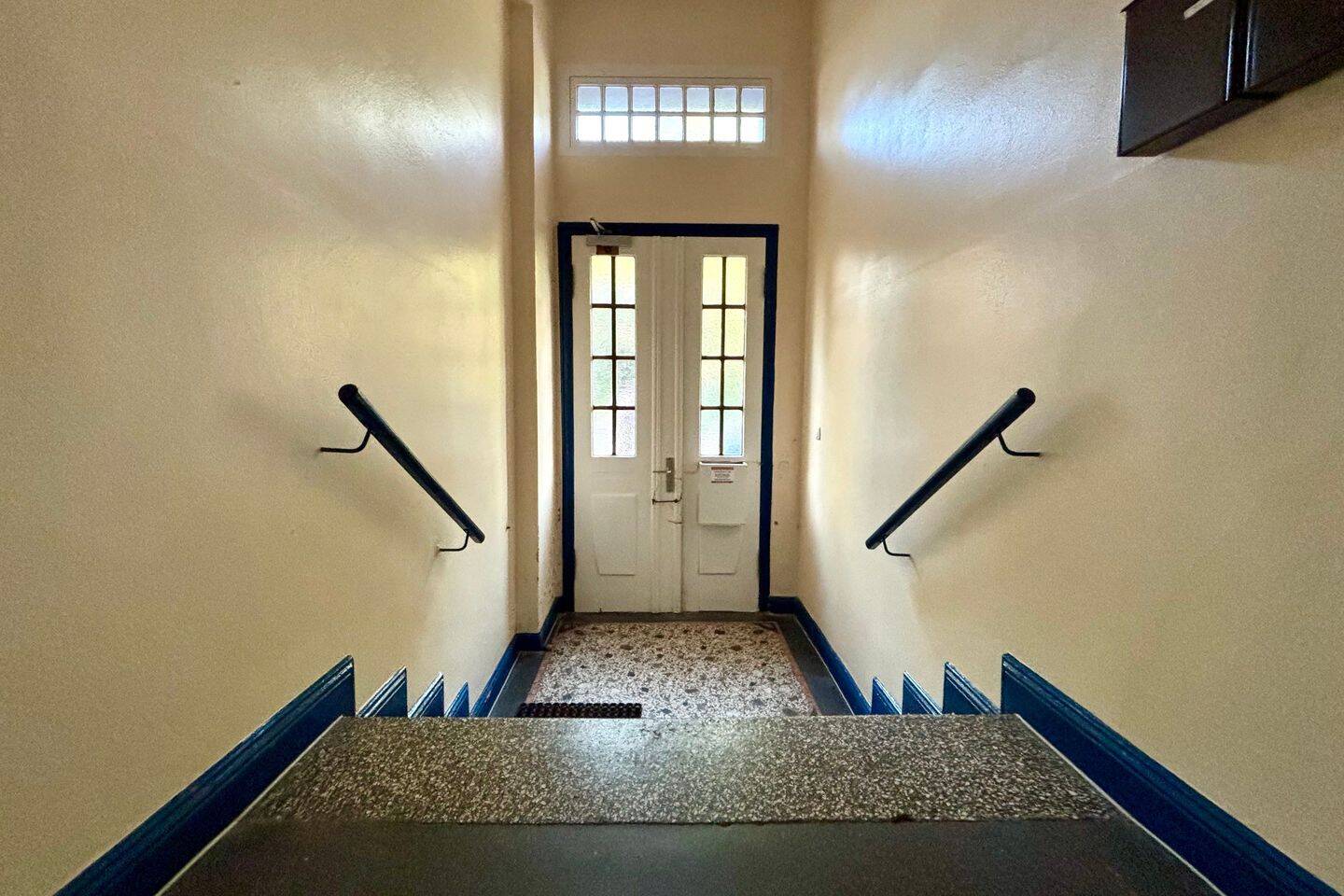 Charmanter Altbau trifft auf zeitgemäße Ausstattung – Lübeck – Vorschaubild 2