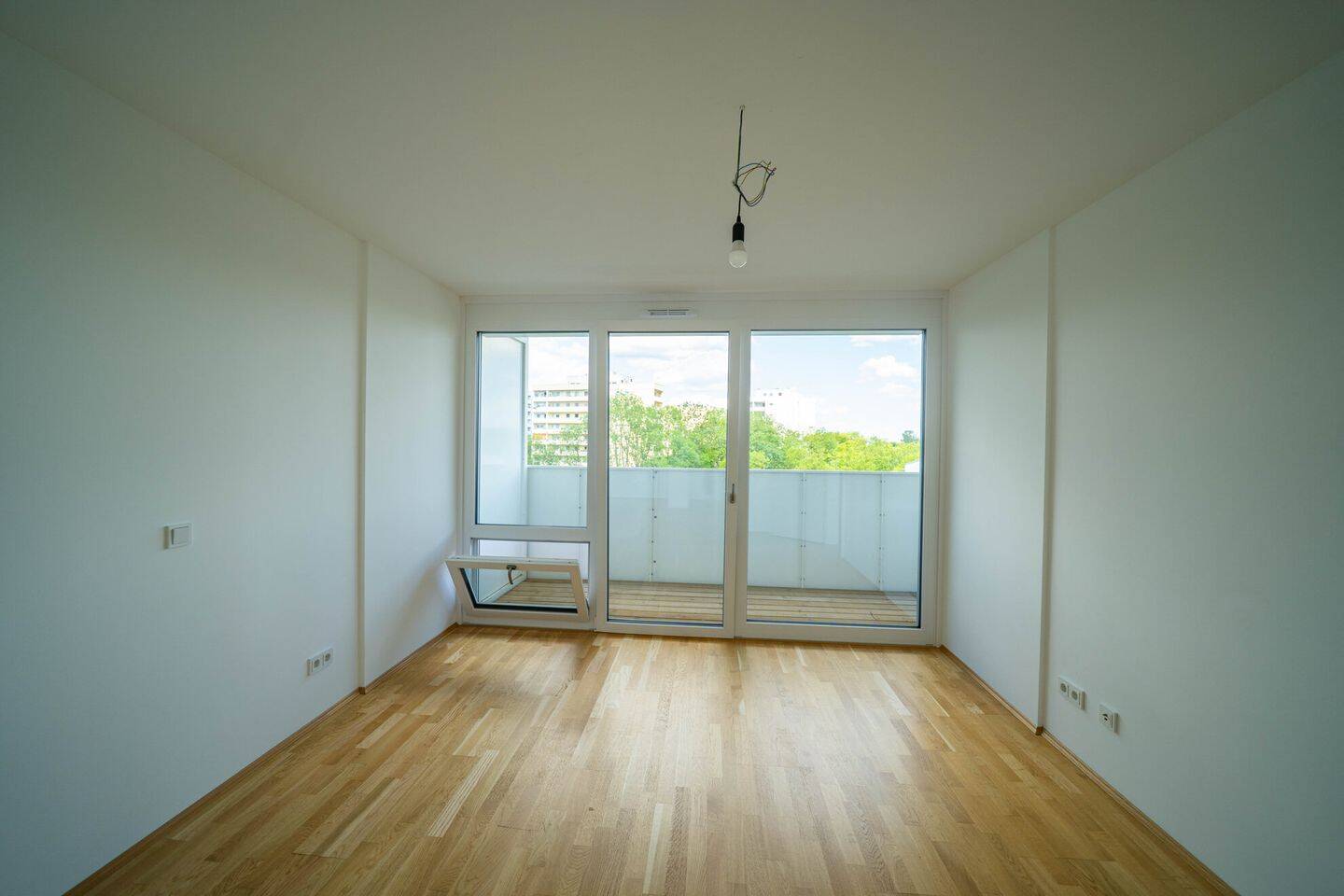 Helle 2-Zimmer-Wohnung mit hochwertiger Einbauküche – Regensburg – Vorschaubild 8