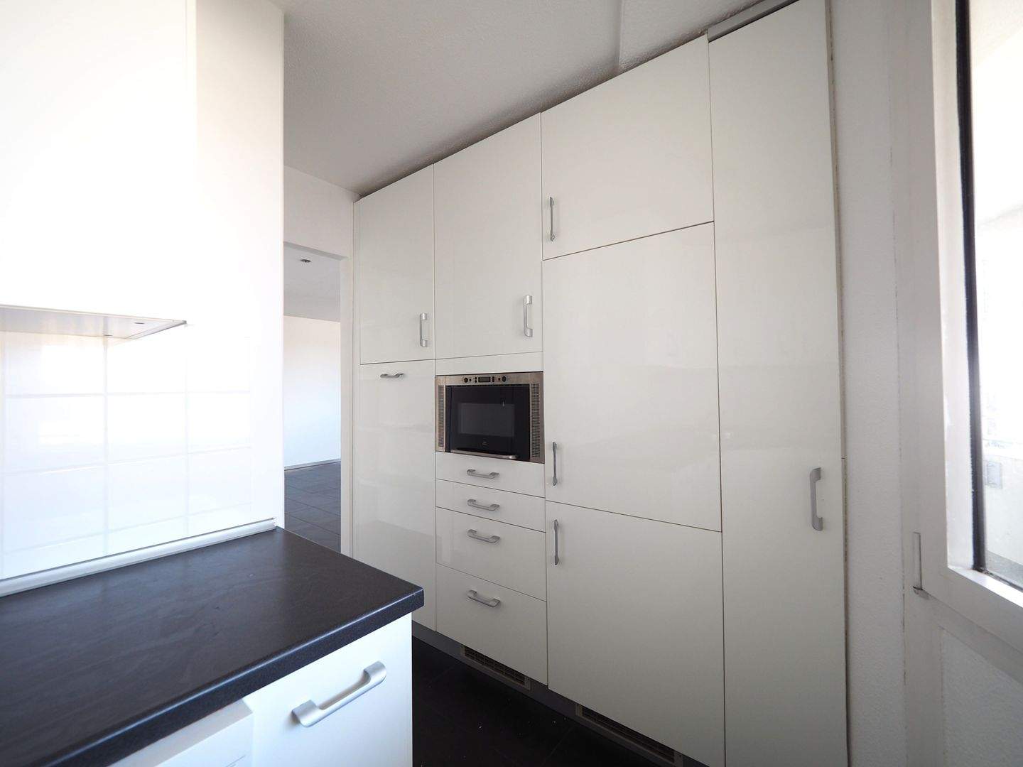 Tolle Kapitalanlage: Schicke 3-Zimmer Wohnung mit 2 Loggien in bester Lage von Neu-Ulm – Neu-Ulm – Vorschaubild 9