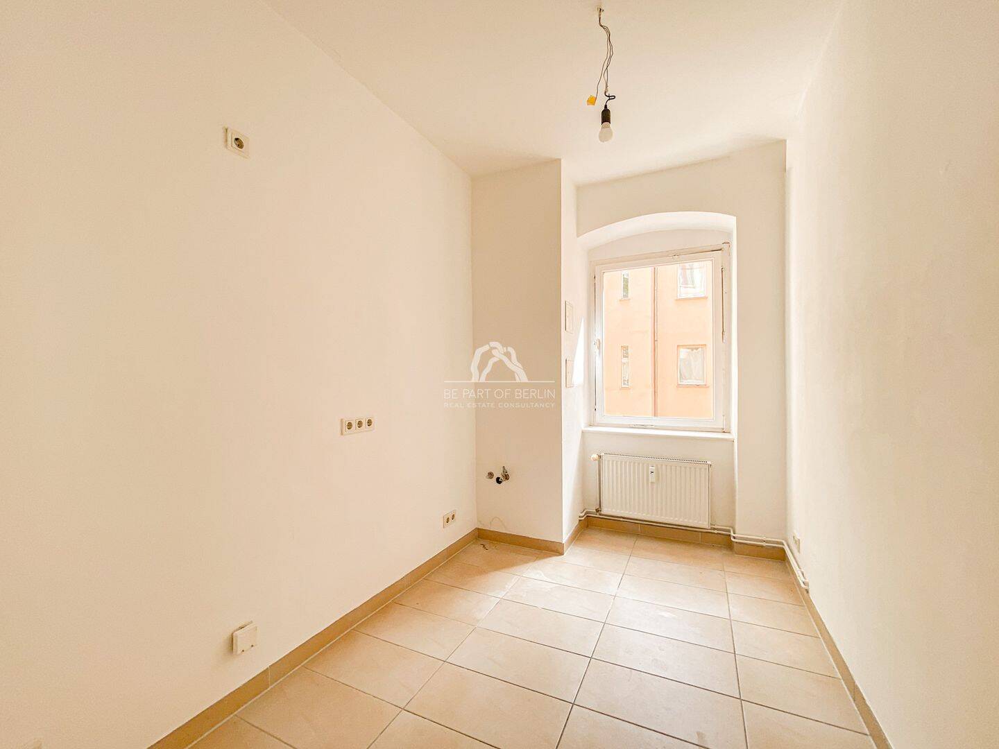 SCHMUCKE ALTBAUWOHNUNG IN EINEM TOP-ZUSTAND! RUHIG GELEGEN UND PERFEKT GESCHNITTEN! PROVISIONSFREI! – Berlin – Vorschaubild 6