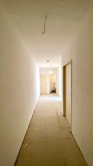 MB. 01.09.-PV an PM 12.08.-Vielseitige 2-Zimmer-Wohnung mit Balkon und viel Gestaltungsspielraum – 12307 Berlin – Vorschaubild 3