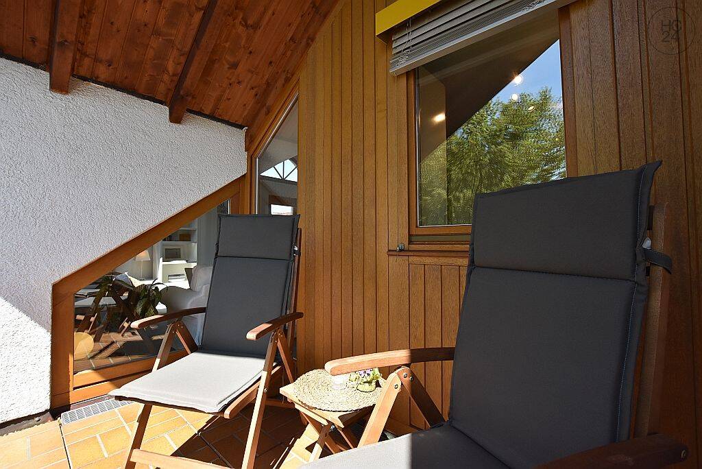 Charmante möblierte DG-Wohnung mit Internet und TG-Stellplatz in Stuttgart Birkach – Stuttgart – Vorschaubild 5