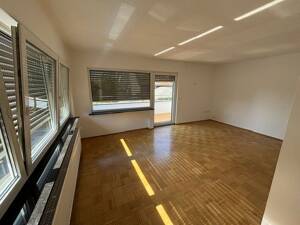98qm Wohnung mit 2 Balkonen, begehb. Kleiderschrank, Garage, Parkett und EBK 3Zi – 35394 Gießen – Vorschaubild 7
