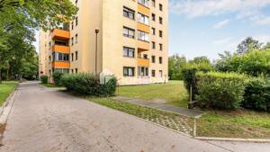 Vermietete Erdgeschosswohnung mit sonnigem Wintergarten in gepflegter Wohnanlage – 84489 Burghausen – Vorschaubild 3