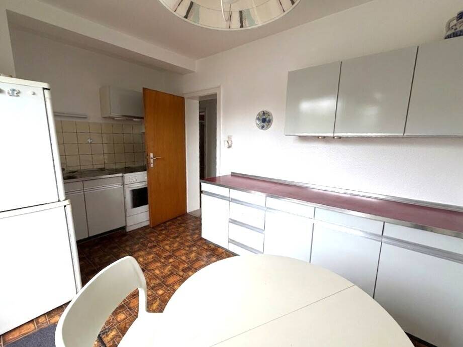 ++ Ruhiges Wohnen im 3-Familienhaus - 3-Zimmer-Wohnung mit Balkon ++ – Solingen – Vorschaubild 4
