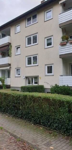Schöne Wohnung sucht Mieter: renovierte 3,5-Zimmer-Wohnung – 45327 Essen – Vorschaubild 1