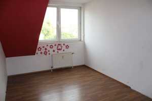 DUISBURG RHEINHAUSEN FRIEMERSHEIM WUNDERSCHÖNE 3 ZKB DACHGESCHOSS-WOHNUNG IN RUHIGER LAGE – 47229 Duisburg – Vorschaubild 5