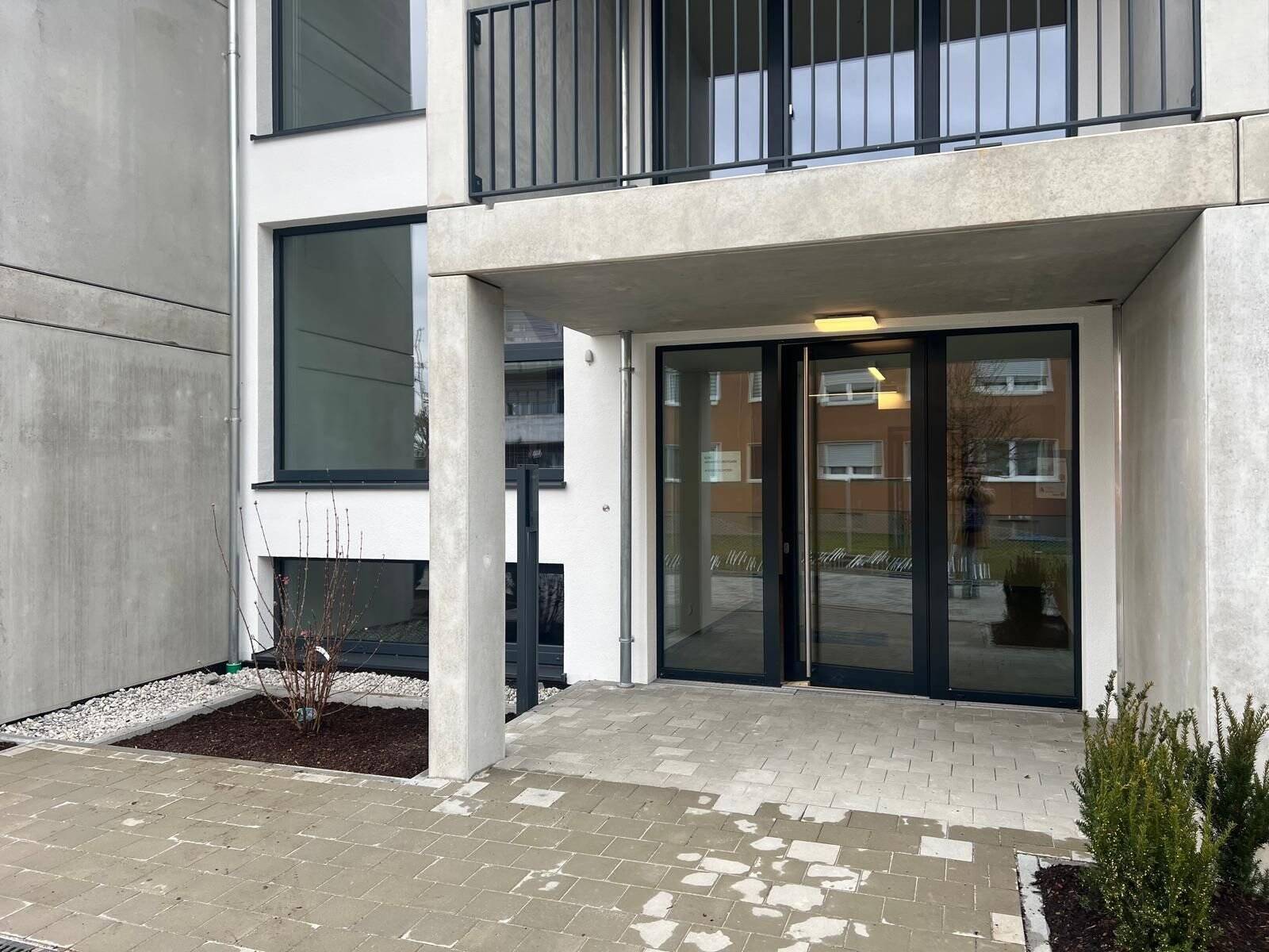 Luxuriöses Neubau-Apartment mit Einbauküche und Balkon: Sofortiger Einzug möglich! – Augsburg – Vorschaubild 5
