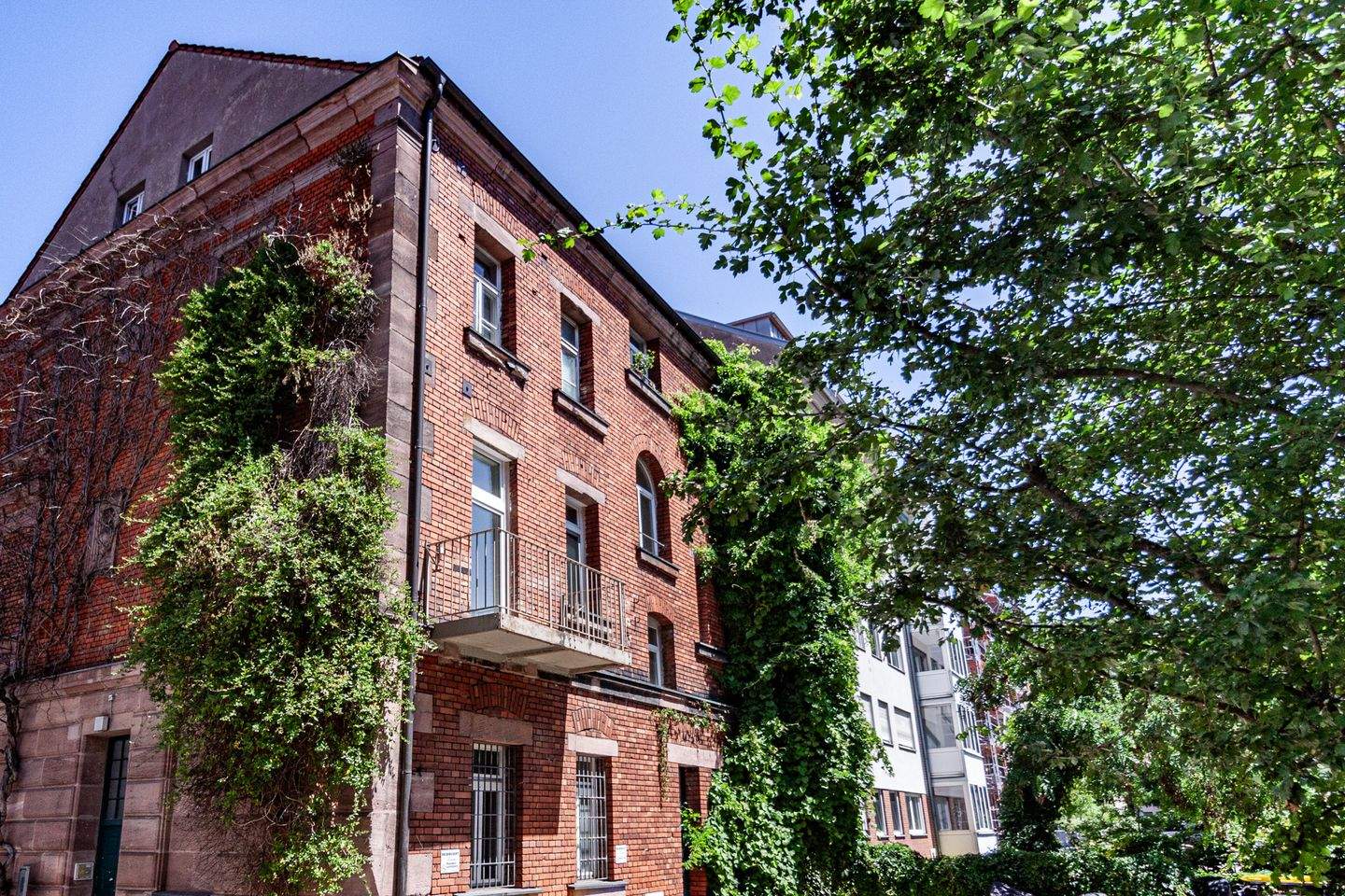 Stilvolles Loft in der Rosenau - 111 m² urbanes Wohnen in Top-Lage – Nürnberg – Vorschaubild 2