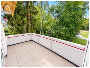 4-ZKB-Dachterrassenwohnung mit zwei Terrassen, zwei Garagen und Stellplatz direkt am Park – 86825 Bad Wörishofen – Vorschaubild 2