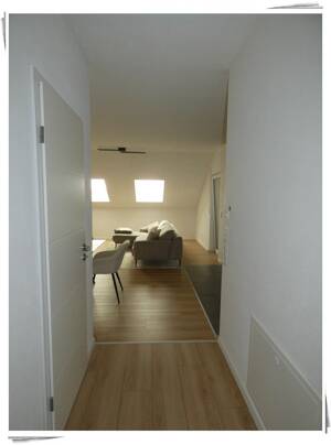 Moderne 3-Zimmer-Wohnung mit Balkon und Einbauküche in Feuchtwangen – 91555 Feuchtwangen – Vorschaubild 3