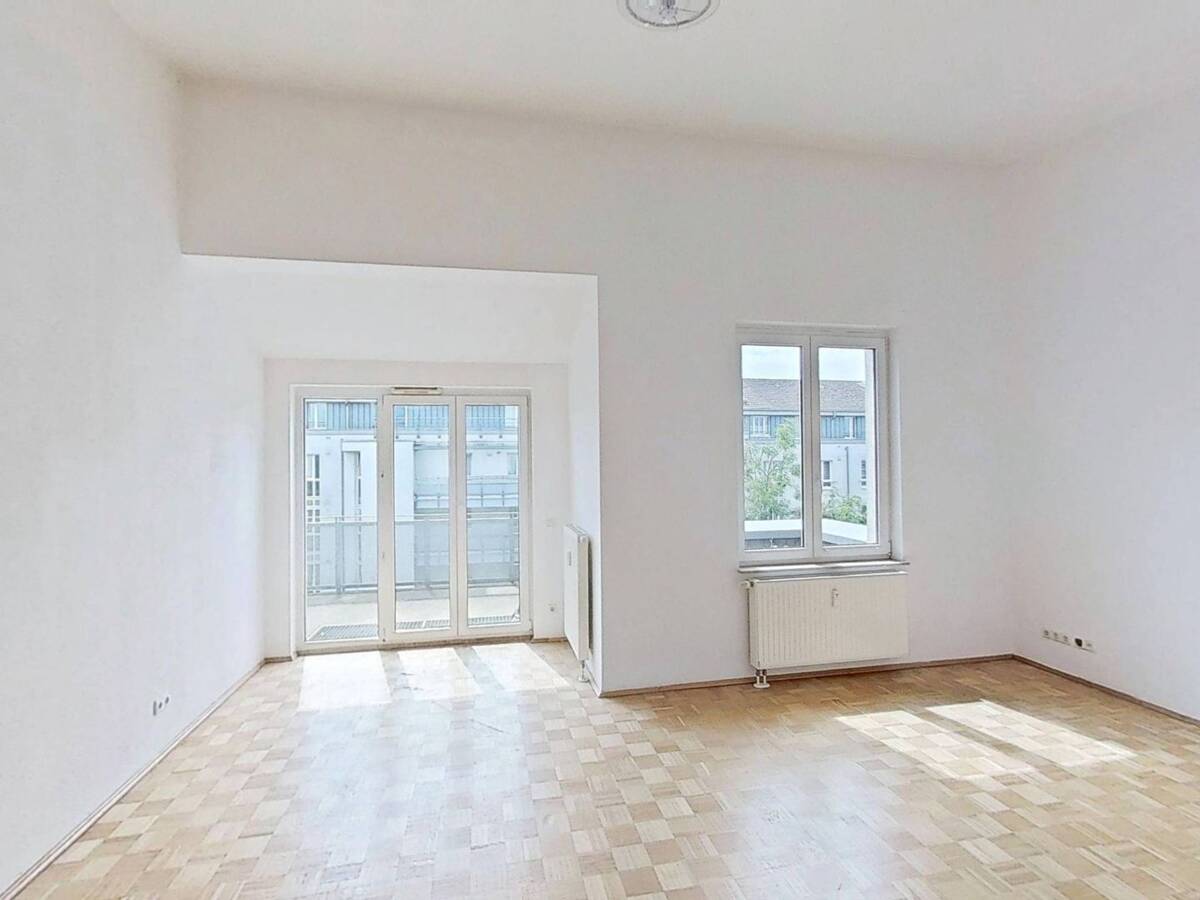 Über den Dächern: 2-Zimmer-Wohnung in der Endetage mit Balkon - sofort verfügbar! – 30539 Hannover – Bild 1 von 9
