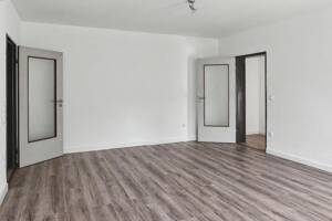 Mönchengladbach - helle 2-Zimmer-Wohnung mit Balkon in zentraler Wohnlage – 41239 Mönchengladbach – Vorschaubild 2