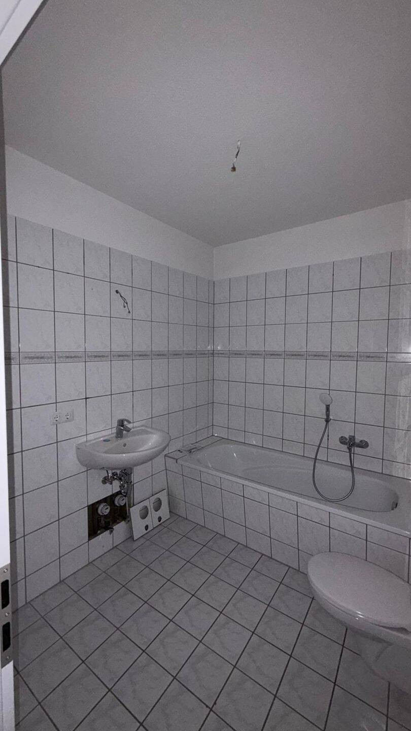 **komplettsanierte 2-Raum-Wohnung zu vermieten – Chemnitz – Vorschaubild 6