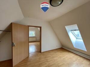 Großzügiges Zweifamilienhaus mit viel Potenzial - zur Eigennutzung oder Anlage – 21109 Hamburg – Vorschaubild 6