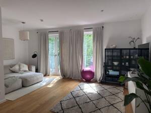 Moderne 3-Zimmer-Wohnung mit Balkon und Einbauküche in Barmbek