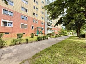 Eigentumswohnung mit 3 Zimmer und Balkon im Erdgeschoss