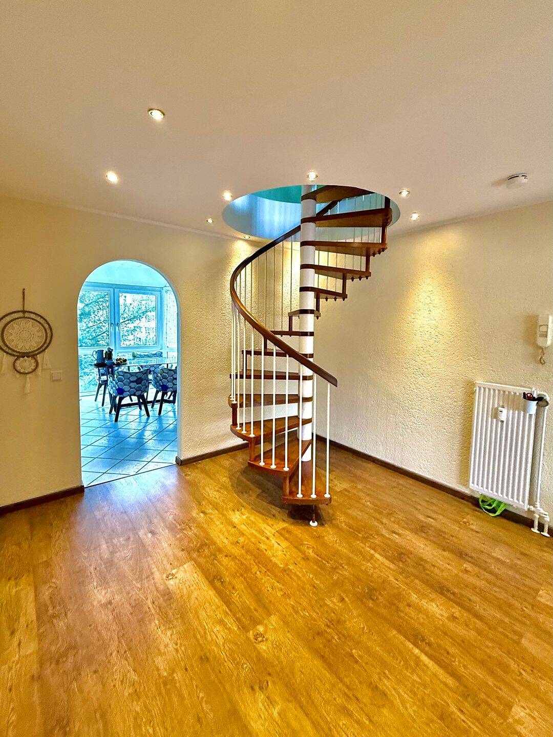 Großzügige Maisonette mit 5 Zimmern, zwei Terrassen und lichtdurchflutetem Wohnkonzept – Berlin – Vorschaubild 2