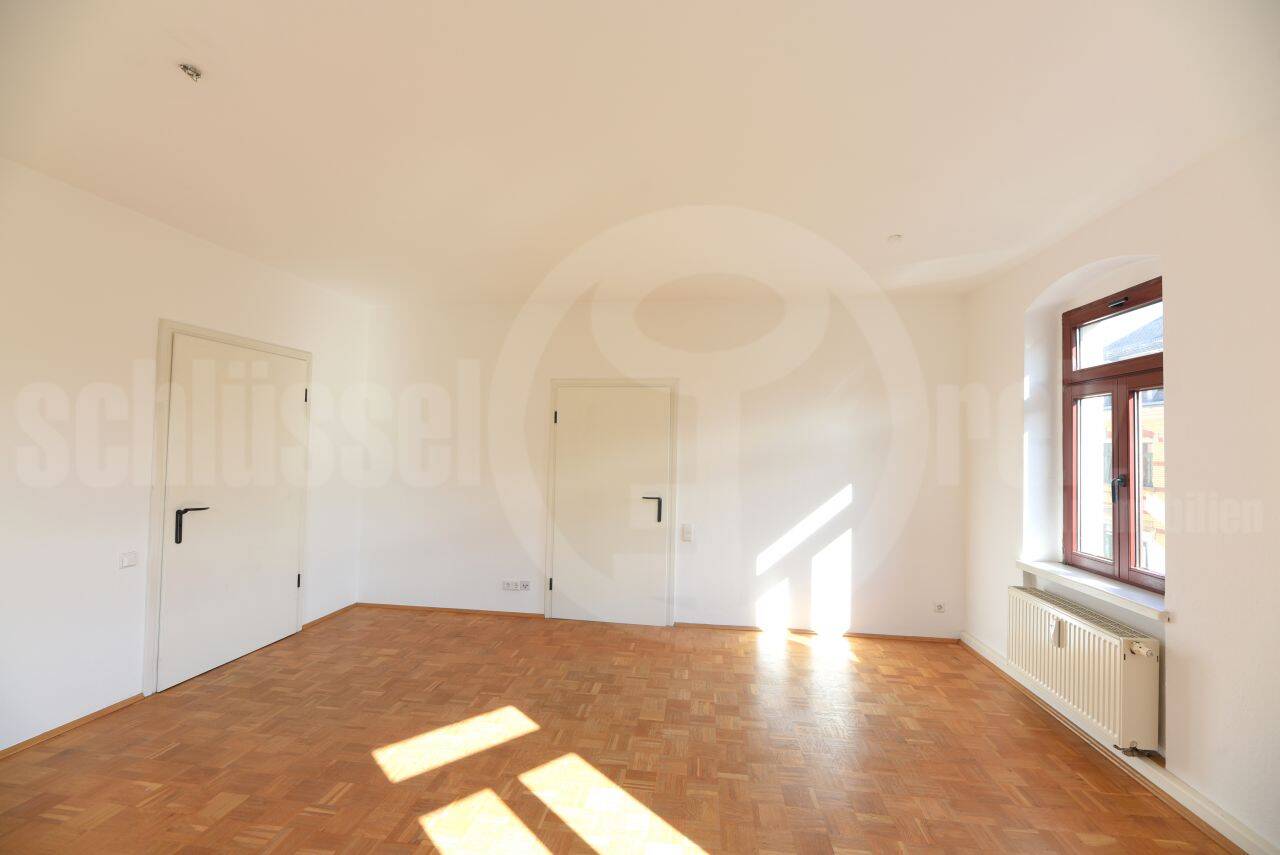 *Sonnenverwöhnte Wohnung mit Parkett, separater Wohnküche und tollem Blick in bester Neustadtlage!* – Dresden – Vorschaubild 6