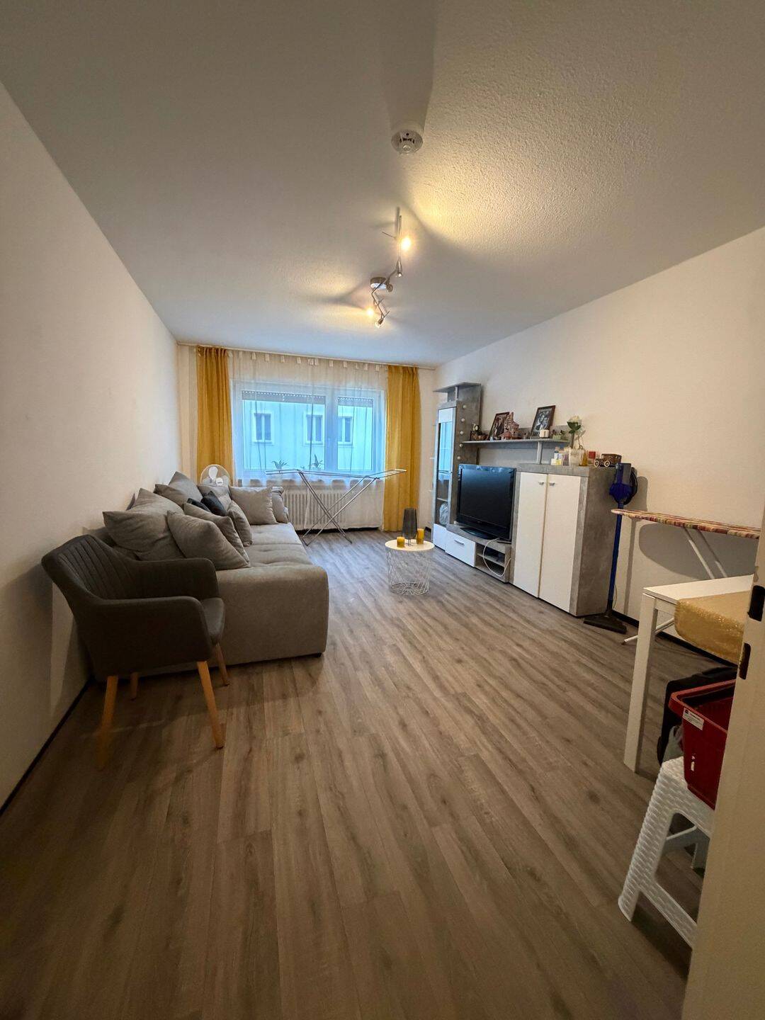 Schöne möblierte 2-Zimmer-Wohnung mit Balkon in der Nordstadt