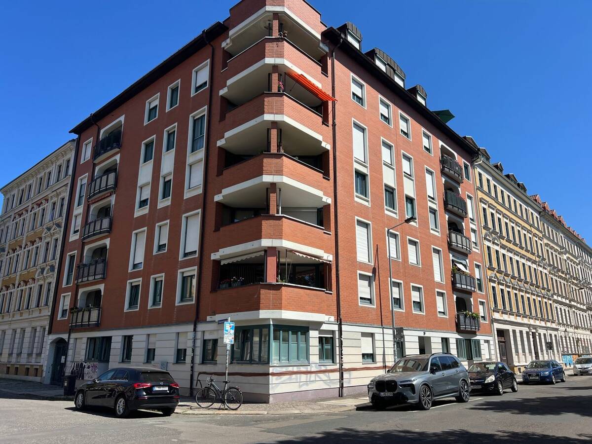 4 Zimmerwohnung mit Blick auf den Lene Voigt Park! – 4317 Leipzig – Bild 1 von 8