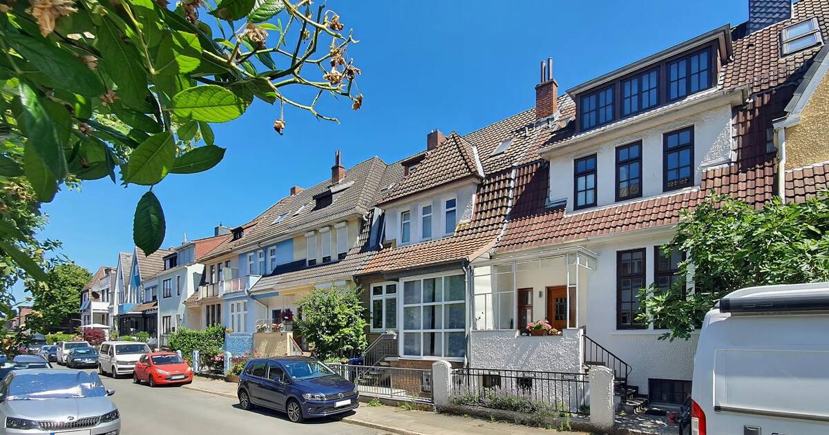 Ansprechendes Reihenhaus im Bremer Weidedamm Viertel. – 28215 Bremen – Bild 1 von 9