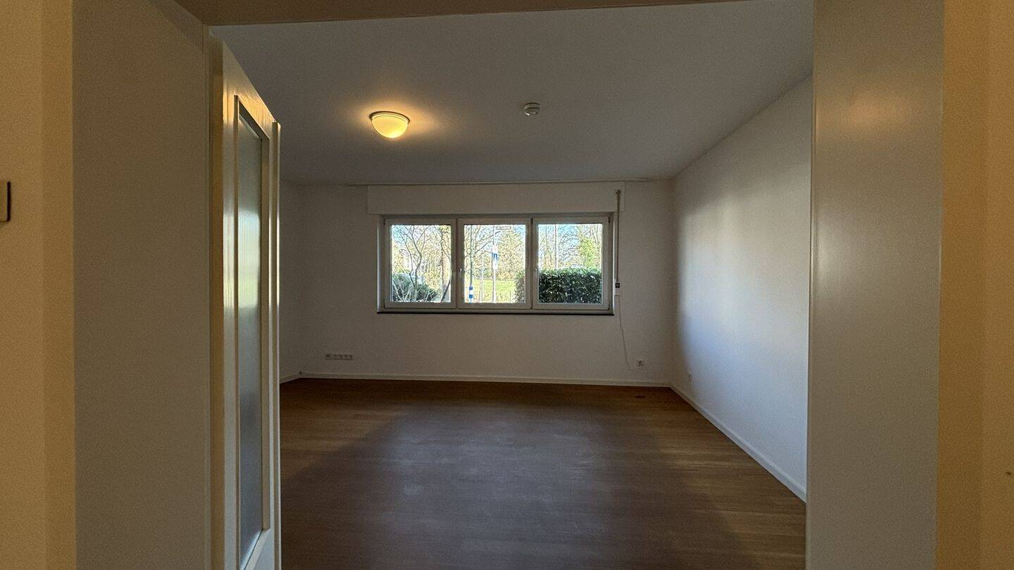 Großzügige 2-Zimmer-Wohnung zentral in Kaiserswerth – Düsseldorf – Vorschaubild 9