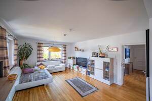 Gepflegtes Mehrfamilienhaus mit Potential in ruhiger Lage von München-Trudering – 81827 München – Vorschaubild 8