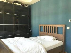 Hochwertige 2 Zimmer Wohnung Nr. 5 im sanierten Baudenkmal, großes Bad und Parkettboden zentral in Fürth. – 90762 Fürth – Vorschaubild 3