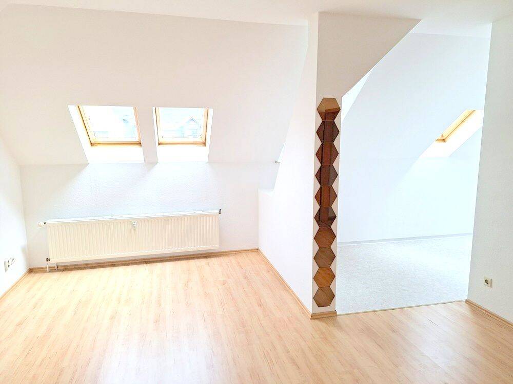 !! UNI-Nähe, 2-Raum-Wohnung im Dachgeschoss !! – Chemnitz – Vorschaubild 2