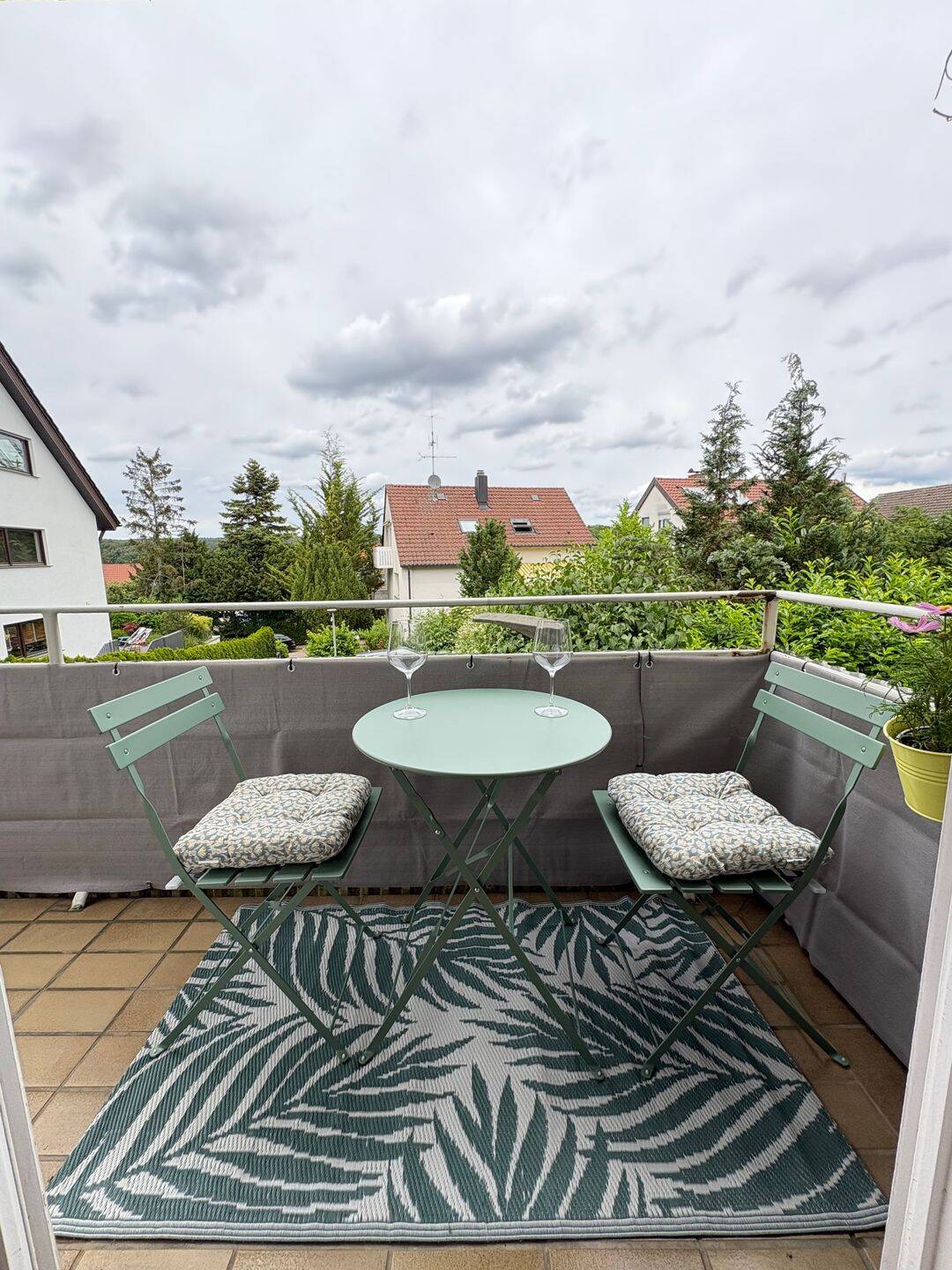 Möbliertes Appartement in Stuttgart Süd mit Balkon und Garten – Stuttgart – Vorschaubild 2