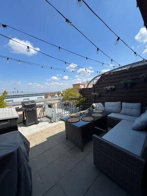 Schöne 2-Zimmer-Maisonettewohnung am Kuhberg mit Balkon & 2 Dachterrassen
