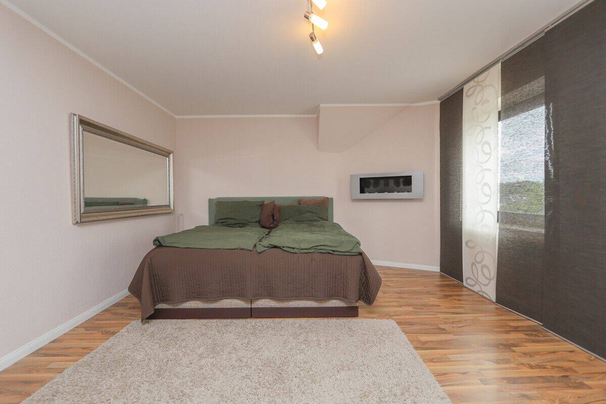 Großzügige 4-Zimmer-Maisonettewohnung mit Balkon in Mönchengladbach-Neuwerk – Mönchengladbach – Vorschaubild 5