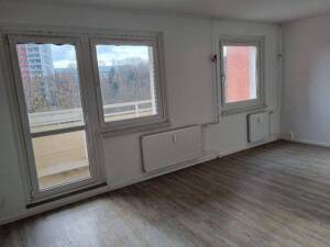 4 Raumwohnung mit 2 Bädern, 2 Balkonen und Einbauküche – 9123 Chemnitz – Vorschaubild 4