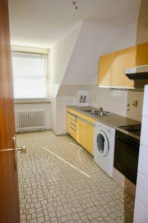 TONNDORF - freie Dachgeschoss-Wohnung - 2 Zimmer - 56 m2 - toller Schnitt 2 Zimmer + Stellplatz + Keller - – 22045 Hamburg – Vorschaubild 2