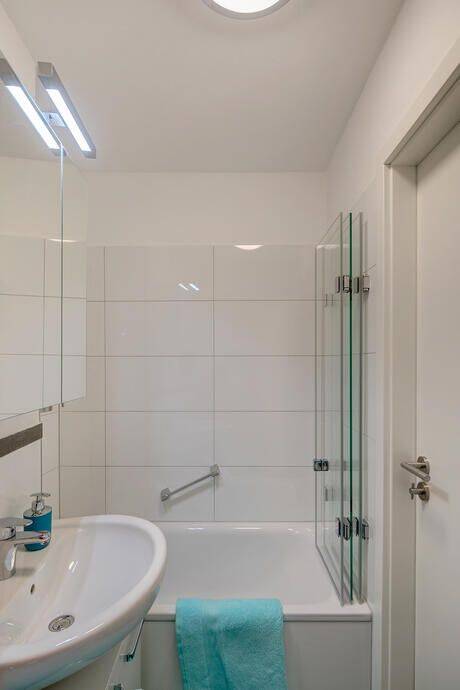 Möbliert: Modernes Apartment in günstiger Lage – München – Vorschaubild 8